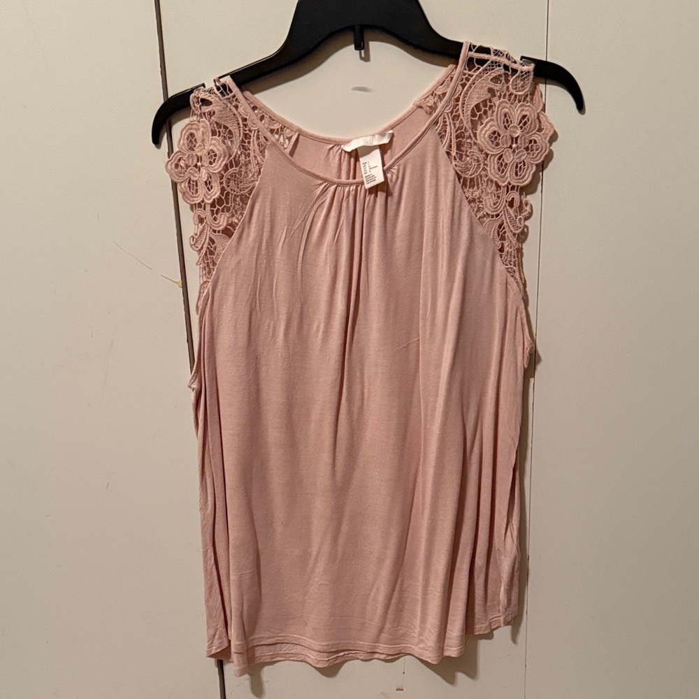 Elle Blush Lace Accent Tank Top